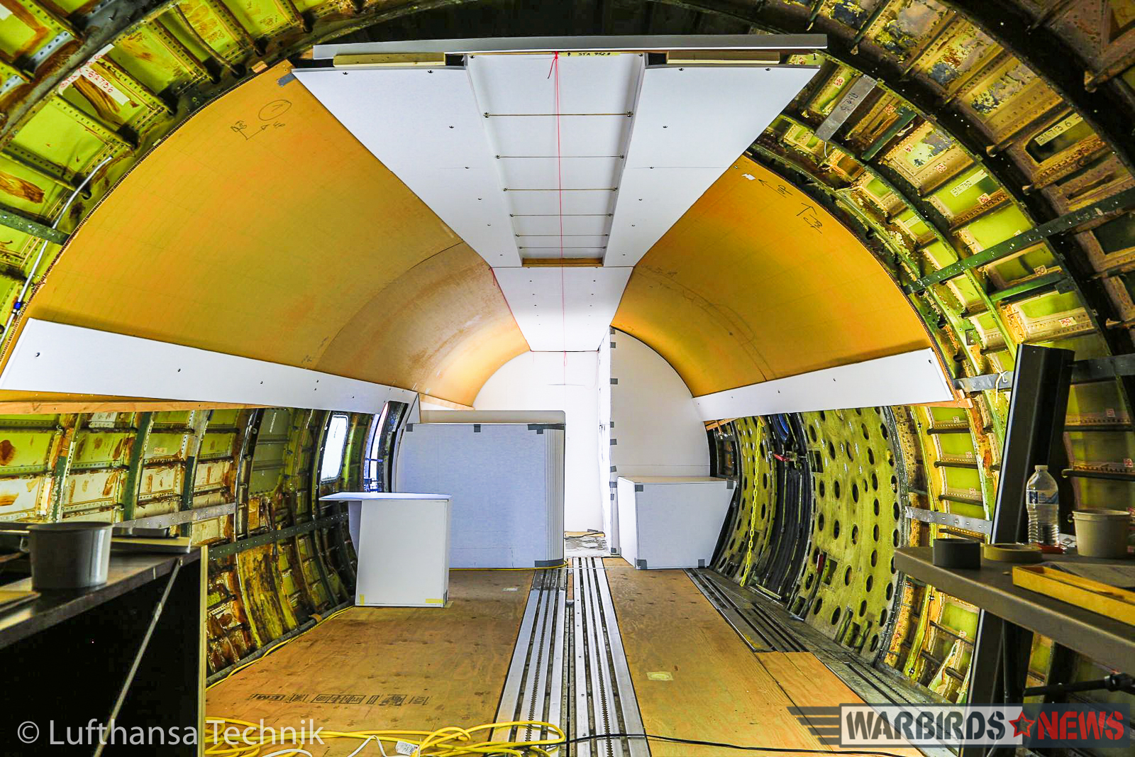 Lufthansa Lockheed L-1649A Super Star Restoration - Part 2 16 The 'mockup' of the fuselage interior coming together as a test-fit installation inside the other Starliner at Auburn-Lewiston, N8083H. Once the configuration is fully defined, and at the appropriate time, Lufthansa-Technik will transfer these components to N7316C's interior. (© Lufthansa Technik)