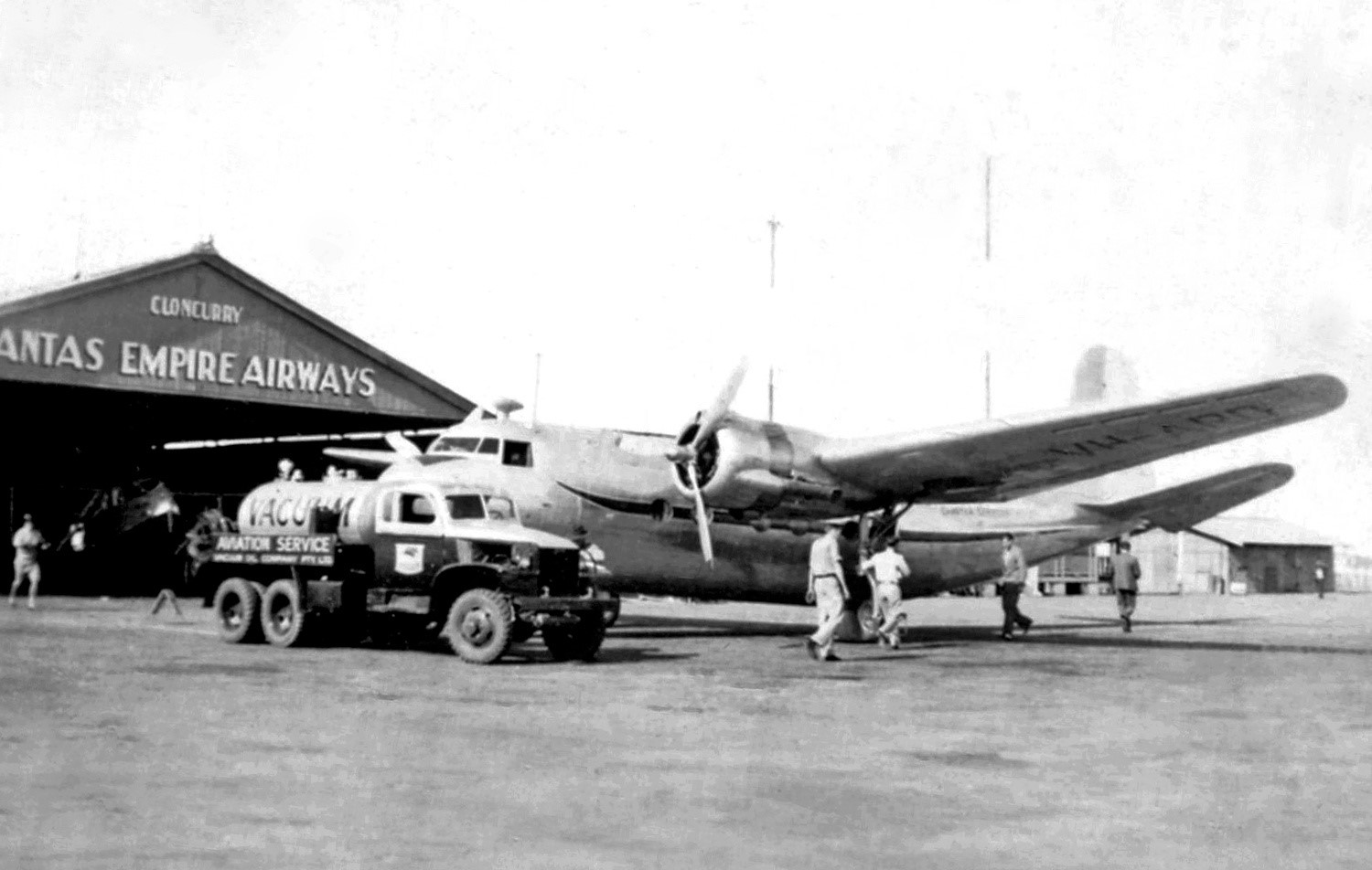 Today in Aviation History: First Flight of the Douglas DC-5 23 0153525