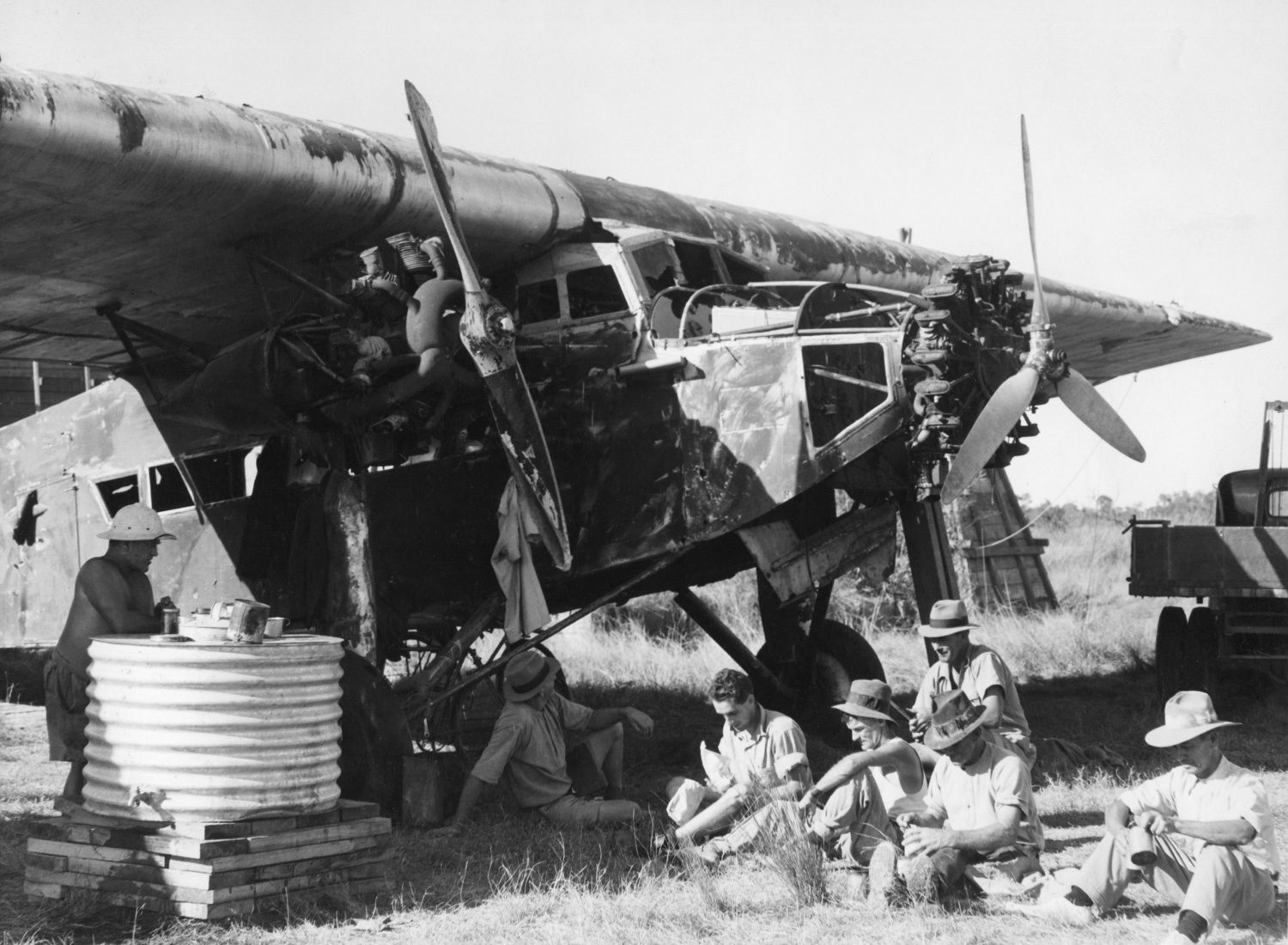 Today in Aviation History: First Airmail Flight between New Zealand and Australia 20 0278868 e1739754072316