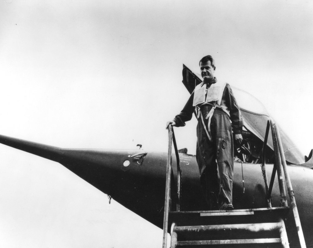 Today in Aviation History: First Flight of the Convair F2Y Sea Dart 20 02 S 00357