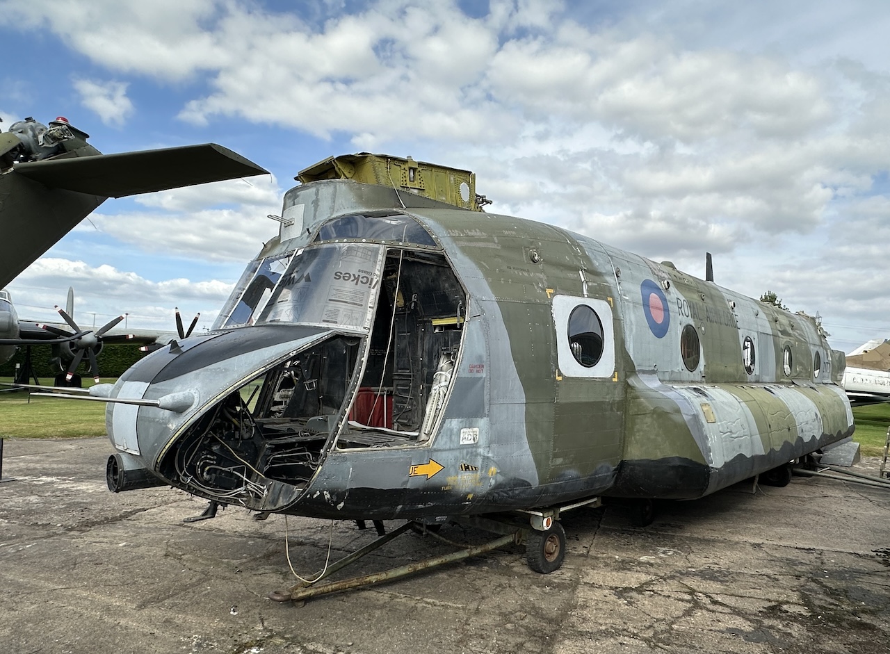 Newark Air Museum's Chinook Restoration 12 03.08.24 DTEP Chinook ZA717 Newark Air Museum 8203