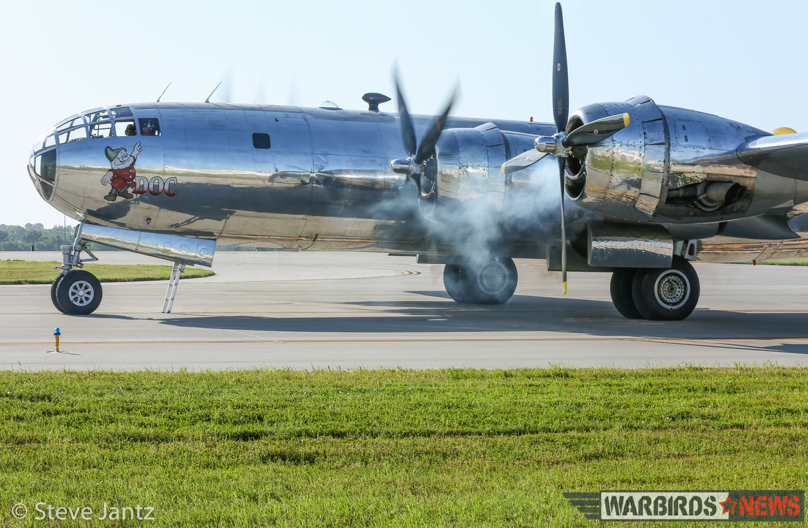 Commemorative Air Force Congratulates Doc’s Friends on Successful First Flight 9 Engine start. (photo by Steve Jantz)