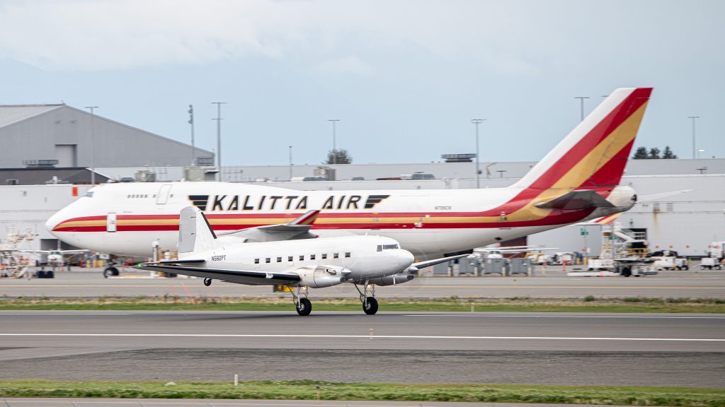 The Douglas DC-3 Cargo Workhorses Of DesertAir Alaska 15 1 SSC 1629