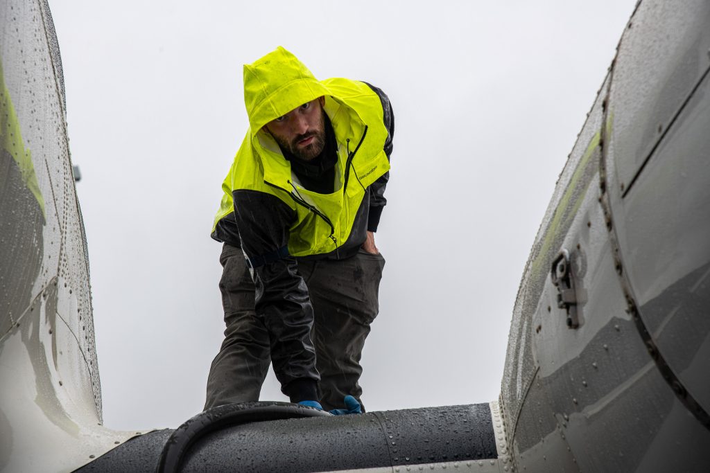 The Douglas DC-3 Cargo Workhorses Of DesertAir Alaska 19 1 SSC 2042 2 2