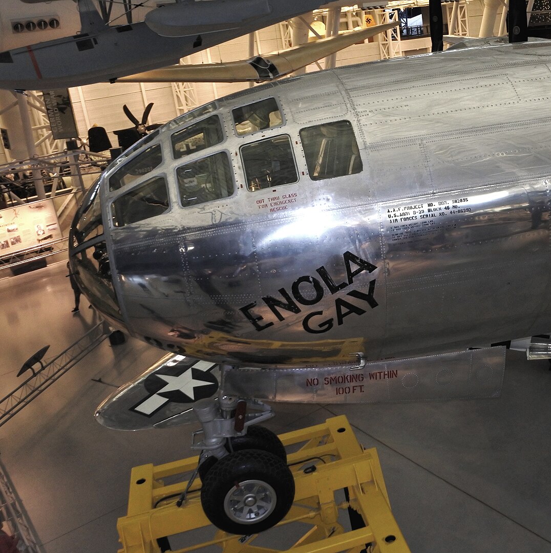Displaying Controversy: Exhibiting the B-29 Superfortress Enola Gay 32 1076px Enola Gay nose