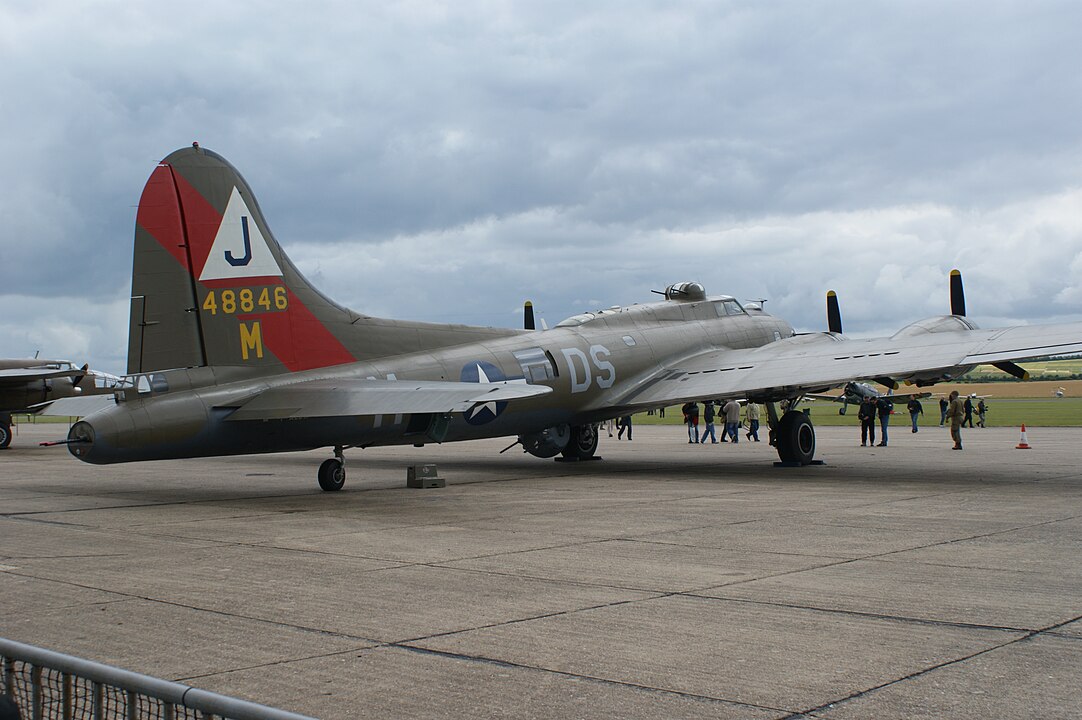 WWII Combat Veteran B-17 'The Pink Lady' Update 13 1082px The Pink Lady 02
