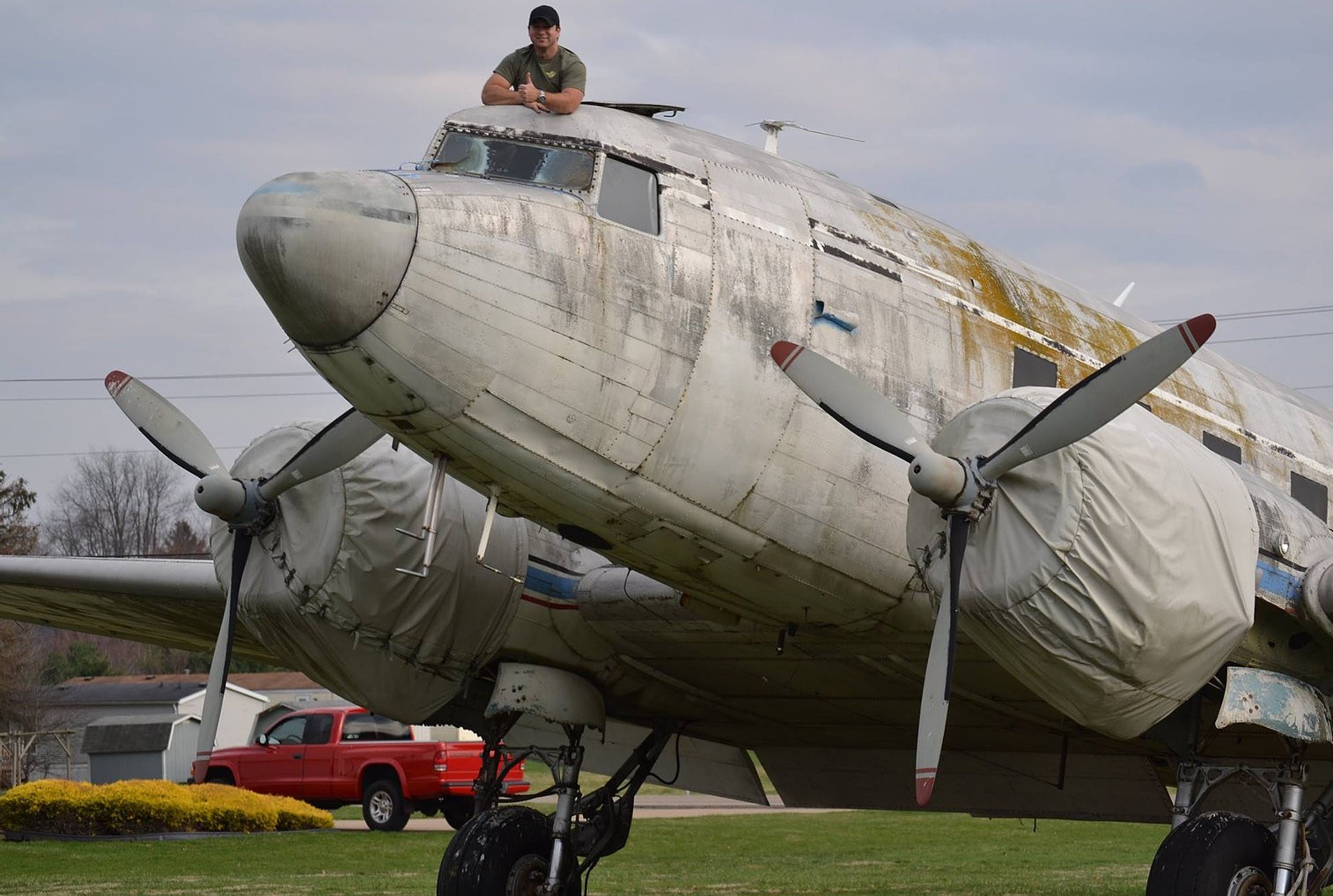 C-53 'Beach City Baby' Receives Her Nose Art 10 10b189 2de8a693cbf349d396b8ccffa93eb311