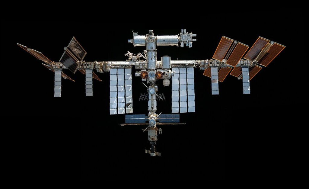 Museum of Flight Launches Major New Space Station Exhibition 10 1178px The station pictured from the SpaceX Crew Dragon 1