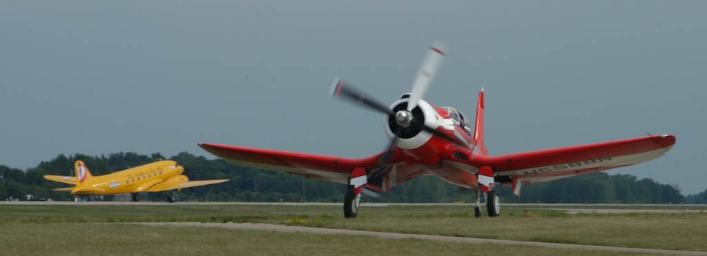 Wings of Wonder: Duggy The DC-3 and The Year That Inspired a Generation 51 11b 2005 Duggy OSH byRonKaplan