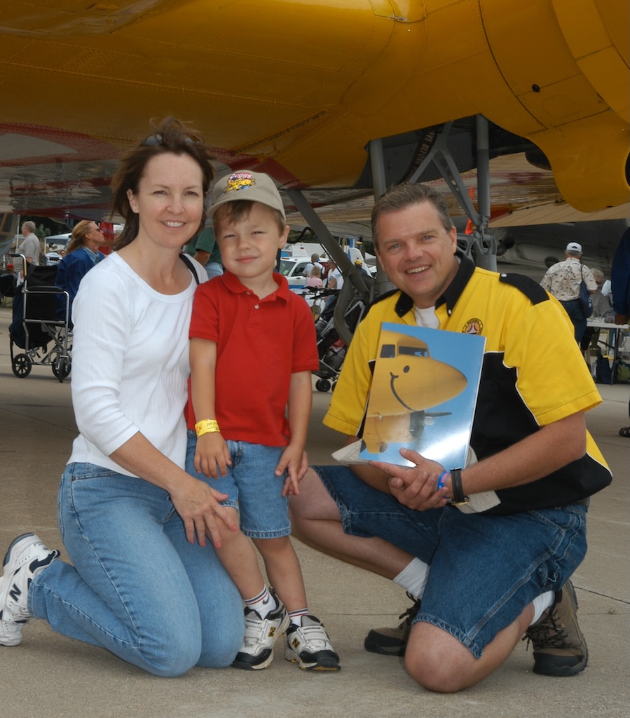 Wings of Wonder: Duggy The DC-3 and The Year That Inspired a Generation 55 11c Duggy OSH FossettNiece byRonKaplan