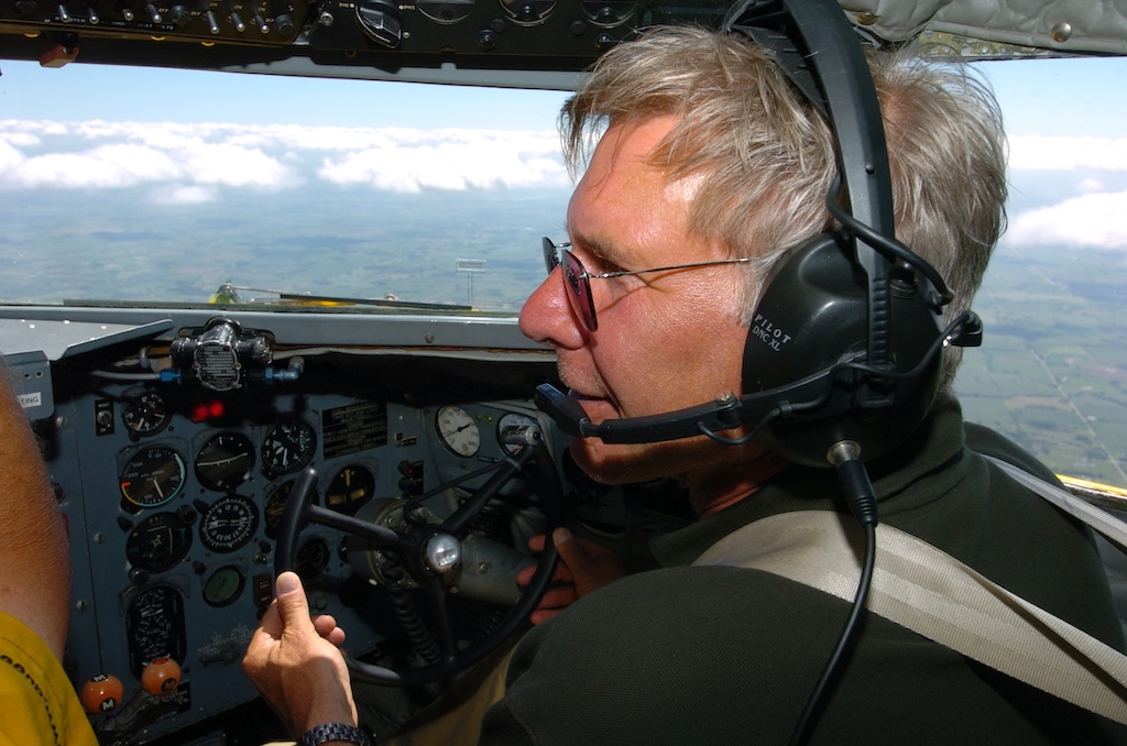 Wings of Wonder: Duggy The DC-3 and The Year That Inspired a Generation 57 12b 2005 OSH HFordFlying byMikeUllery