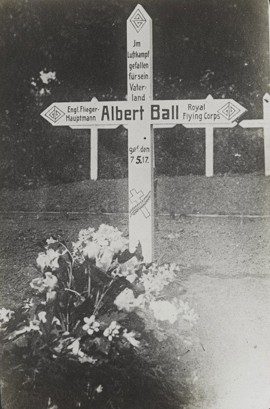 A Knight of the Air: The Victoria Cross Legacy of Captain Albert Ball 15 134060