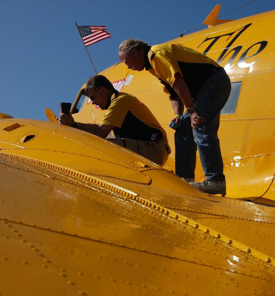 Wings of Wonder: Duggy The DC-3 and The Year That Inspired a Generation 61 13 2005 DuggyLakeland byRonKaplan