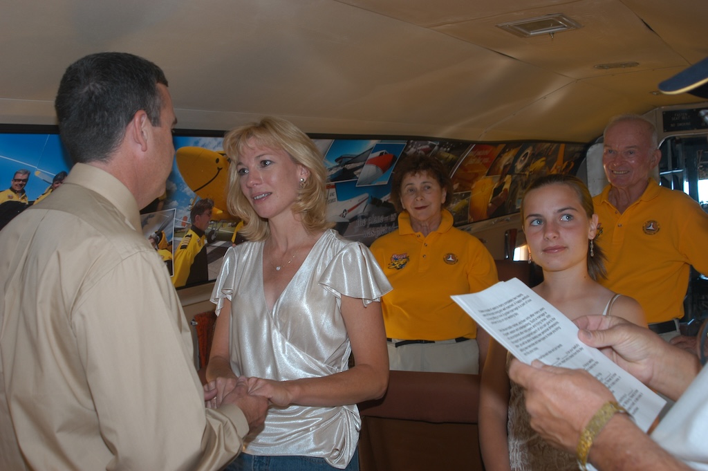 Wings of Wonder: Duggy The DC-3 and The Year That Inspired a Generation 68 14 2005 Reno wedding byRonKaplan