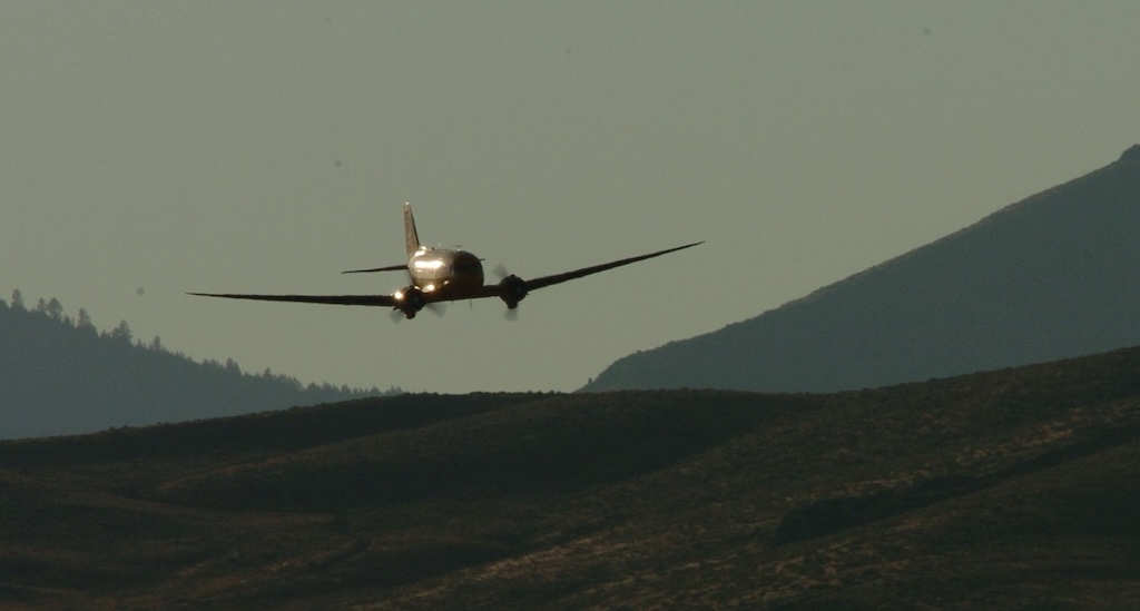 Wings of Wonder: Duggy The DC-3 and The Year That Inspired a Generation 69 14a 2005 Duggy Reno racing byRonKaplan