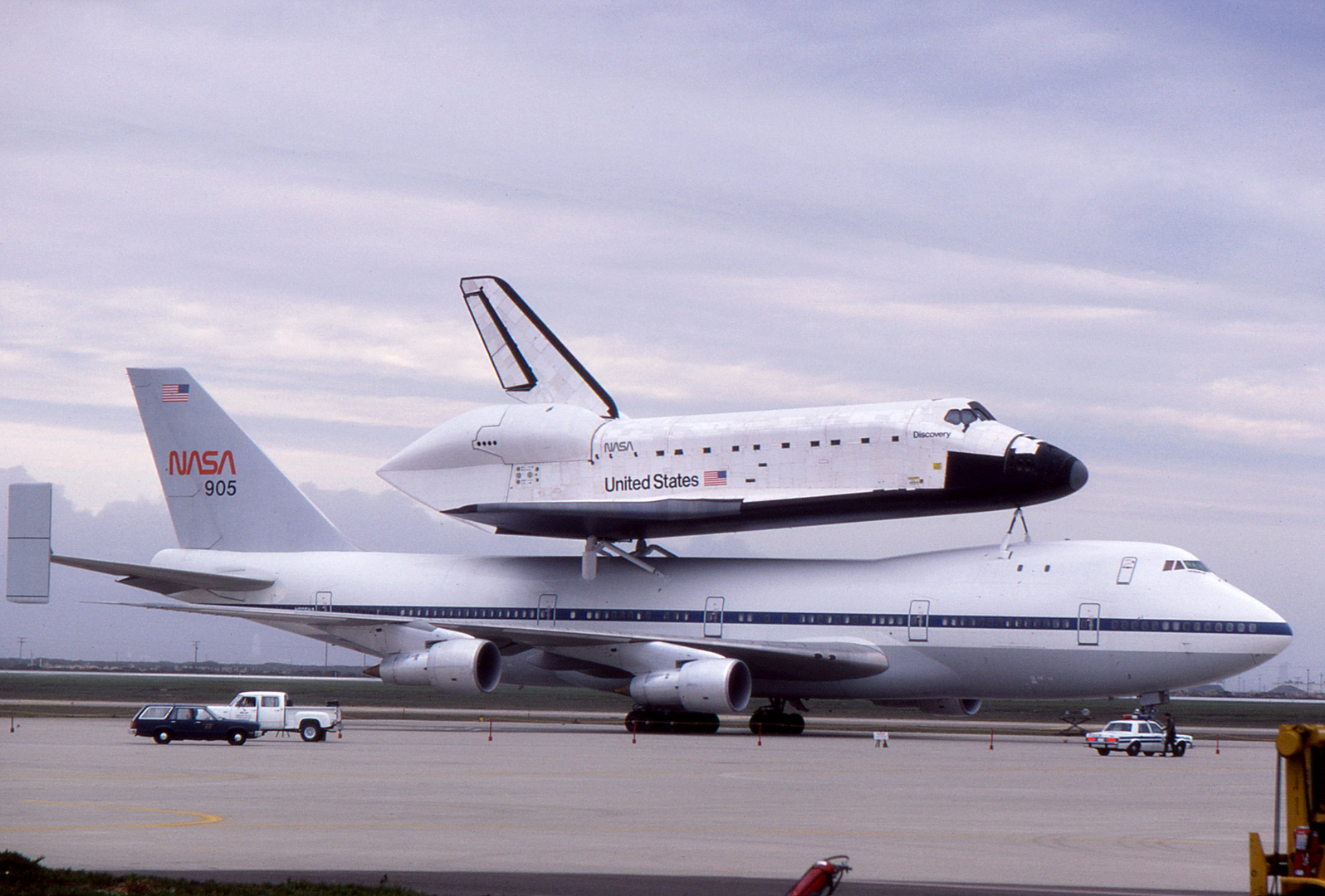 Discovery Stays Put: NASA Halts Plan to Move Space Shuttle from Smithsonian 17 1596px Space Shuttle Discovery and Carrier 747 at Vandenberg Air Force Base