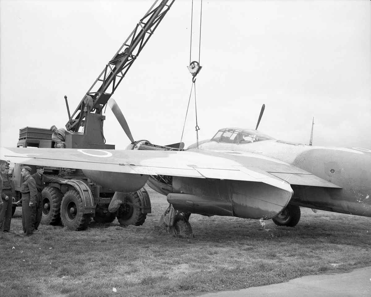 Combat-Veteran de Havilland Mosquito Under Restoration in New Zealand 18 167579834 2517140568675380 3098460754692159867 n