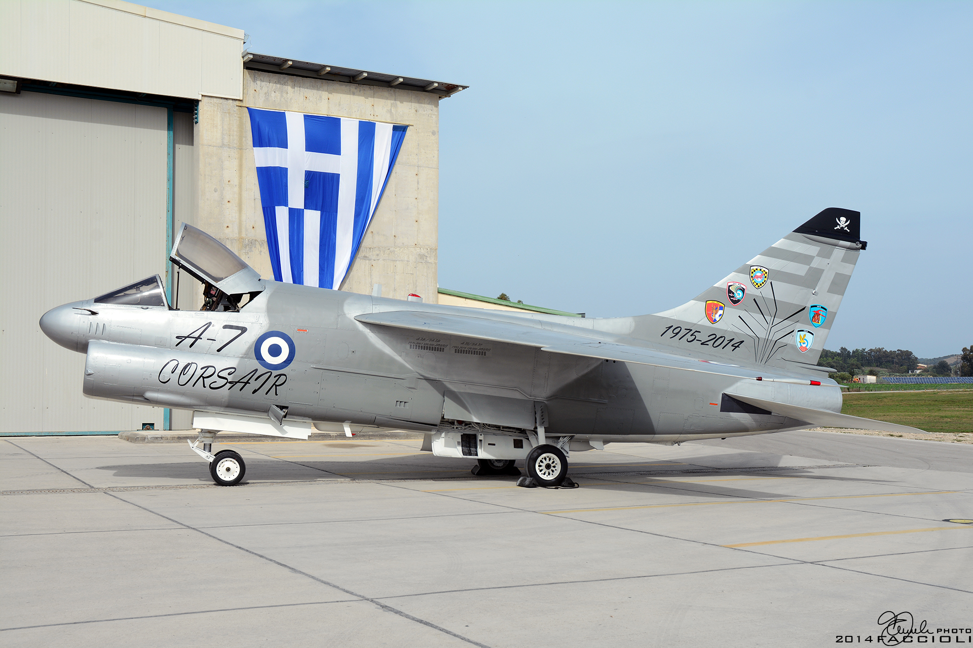 The A-7 Corsair II Becomes Officially a Warbird. HAF Finally Retires It From Service 11 The special livery applied to this Corsair is elegant and yet traditional.