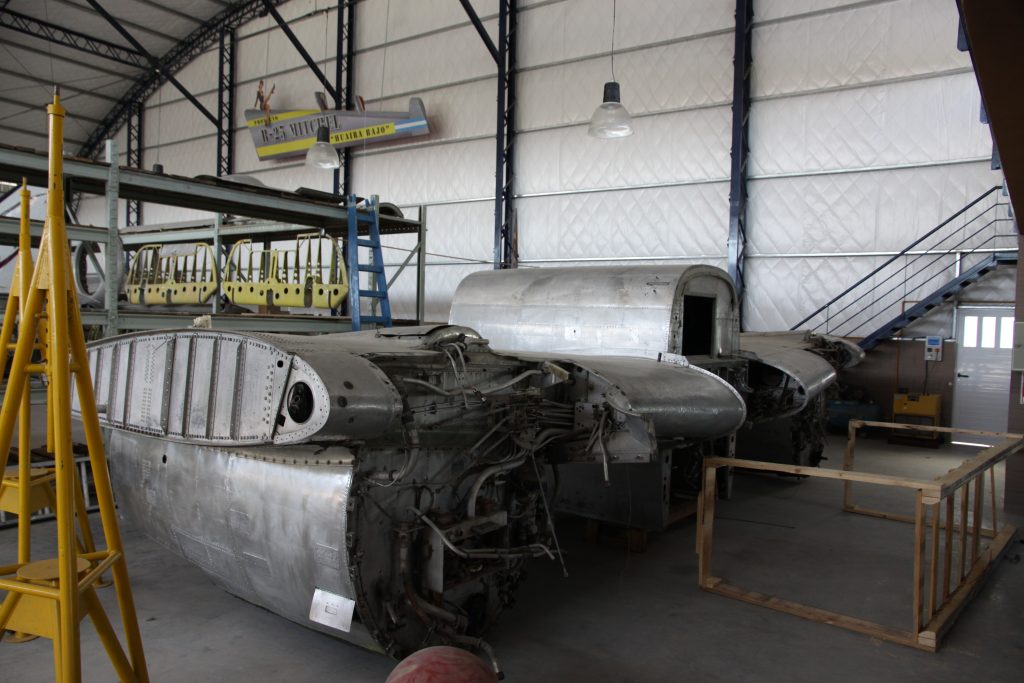 B-25 'Huaira Bajo' For Sale After Near-Full Restoration 21 2011 sept IMG 0496
