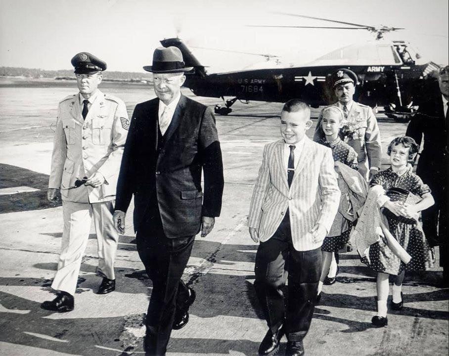 Presidential VH-34C Choctaw Restored at Pima Air & Space Museum 10 240857636 4389860067718969 2350115164173076367 n