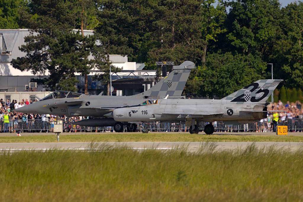 Today in Aviation History: First Flight of the Mikoyan-Gurevich MiG-21 27 3 bdzbw3