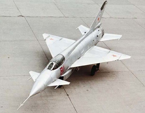 Grounded Dreams of a Mach 2 Future: The Mikoyan-Gurevich Ye-8 Chronicles 13 3.Eksperimentalnyj istrebitel E 8 1 600x466 1