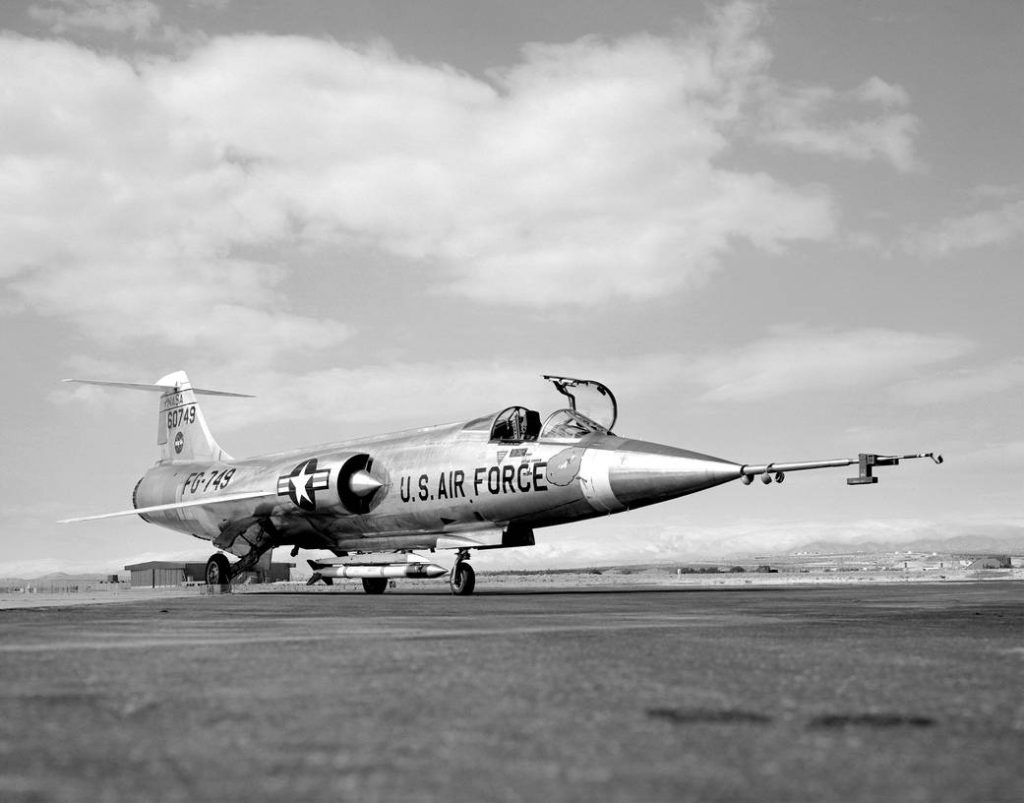 Flight Test Files: Lockheed F-104 Starfighter - Mastering the Aerodynamics of the Razor-Thin Wing 10 306509main E 6511 full