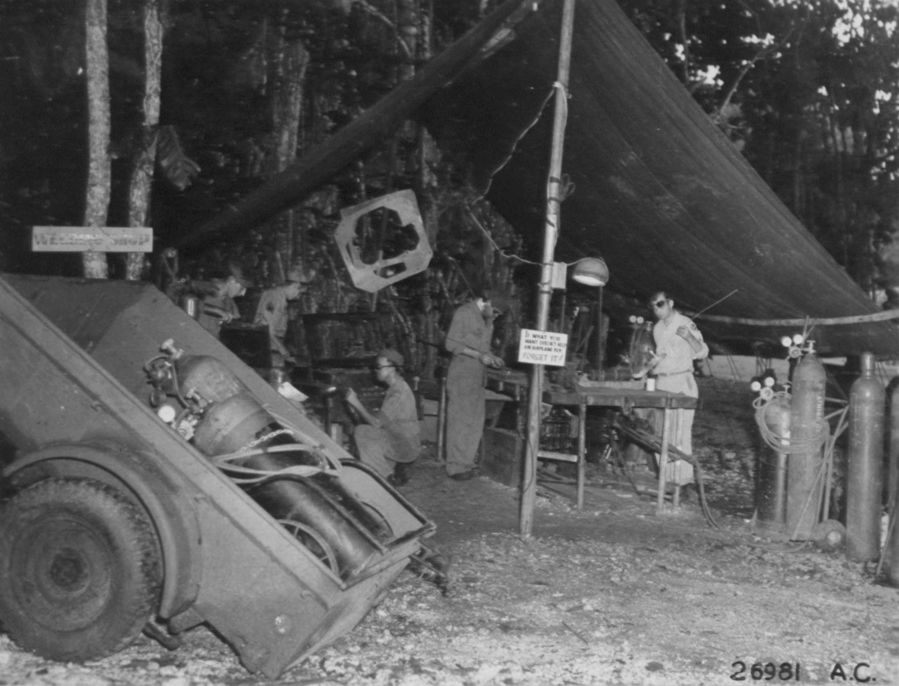 Keeping Santo Flying: The 29th Air Service Group on Espiritu Santo 16 342 FH 001440a