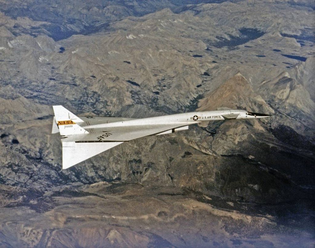 Flight Test Files: XB-70 Valkyrie – Riding the Shockwave at Mach 3 10 359296main EC68 2131 full