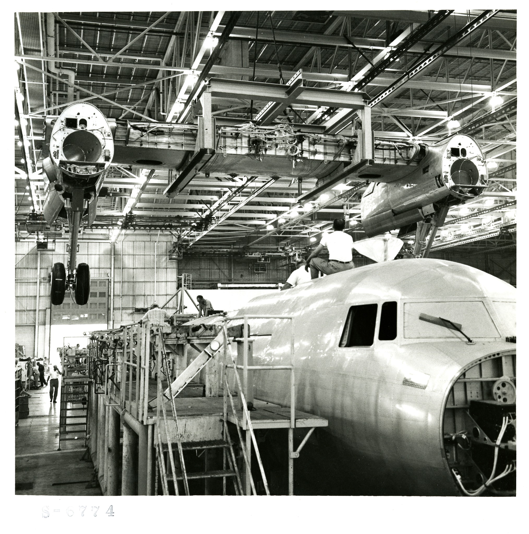 Fairchild F-27 Fuselage Arrives at Hagerstown Aviation Museum 13 363797806 671038251708193 7789898717856982717 n