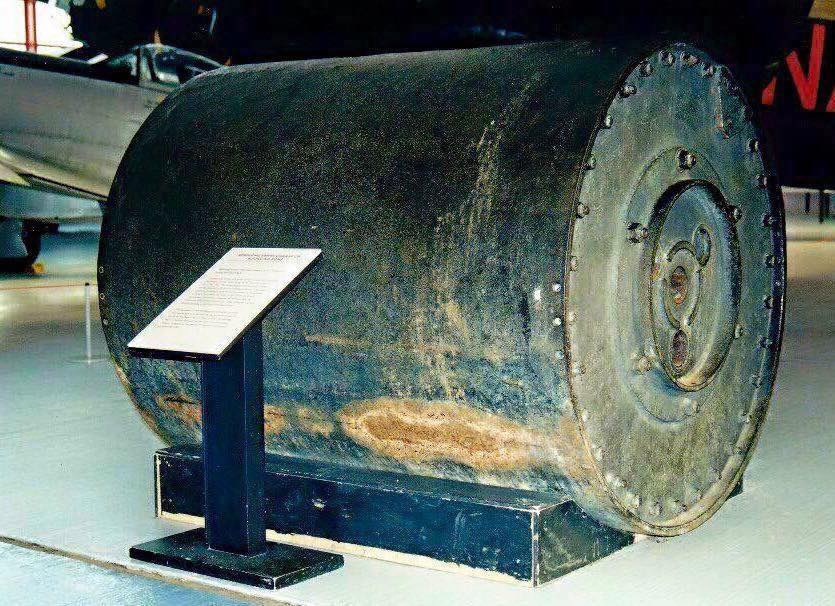 Randy's Warbird Profiles: Avro 683 Lancaster B.Mk.I (FE) 13 466373928 9376646312362942 8829814548902226721 n