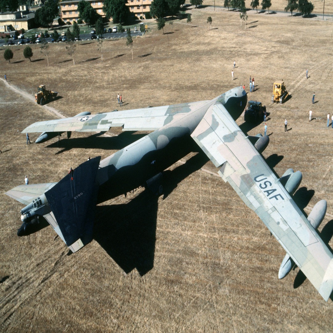 Castle Air Museum Repaints Boeing B-52 Stratofortress 18 494036850 1097096742462249 4443601523092952261 n