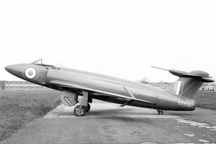 Today in Aviation History: First Flight of the Handley Page Victor 12 6713L e1734807540744