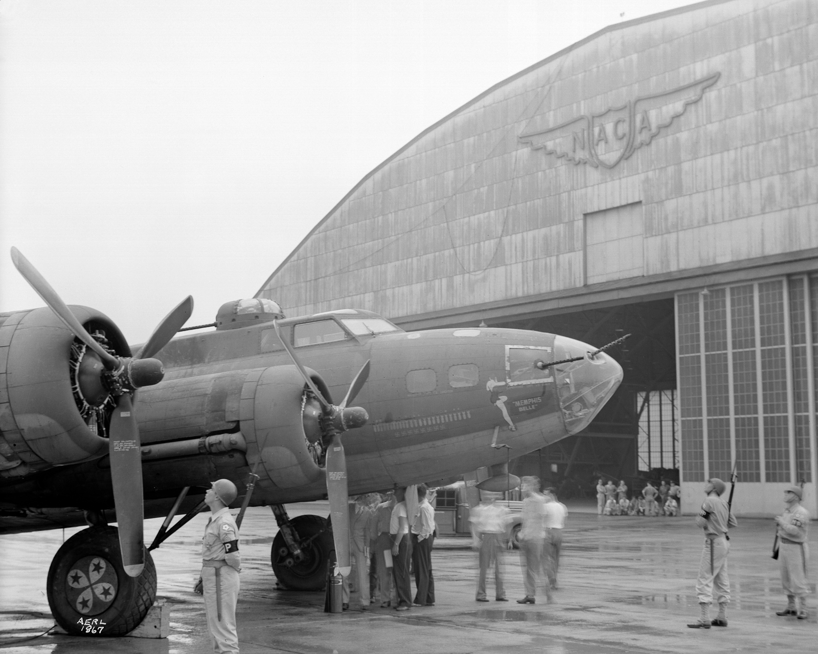Memphis Belle - A Wartime Photo Essay from N.A.C.A Lewis Field 23 757699