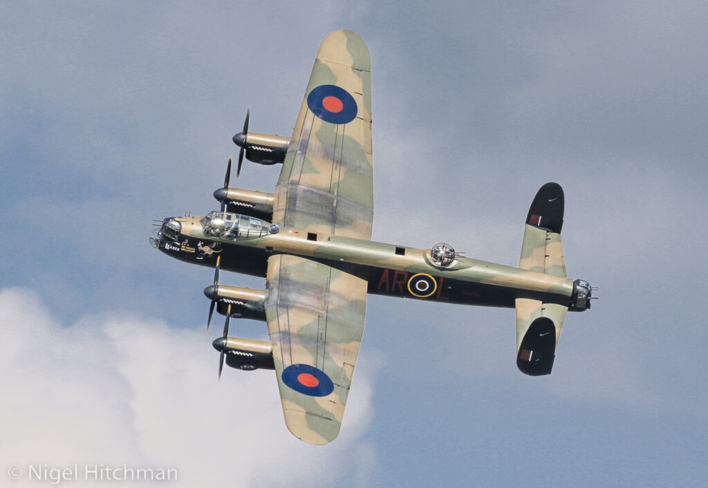 Today in Aviation History: First Flight of the Avro Manchester 14 7D2 5599