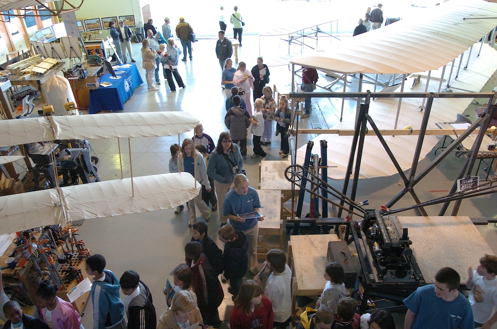 Wings of Wonder: Duggy The DC-3 and The Year That Inspired a Generation 31 7c 2005 Duggy DAYdebut byTimBoone