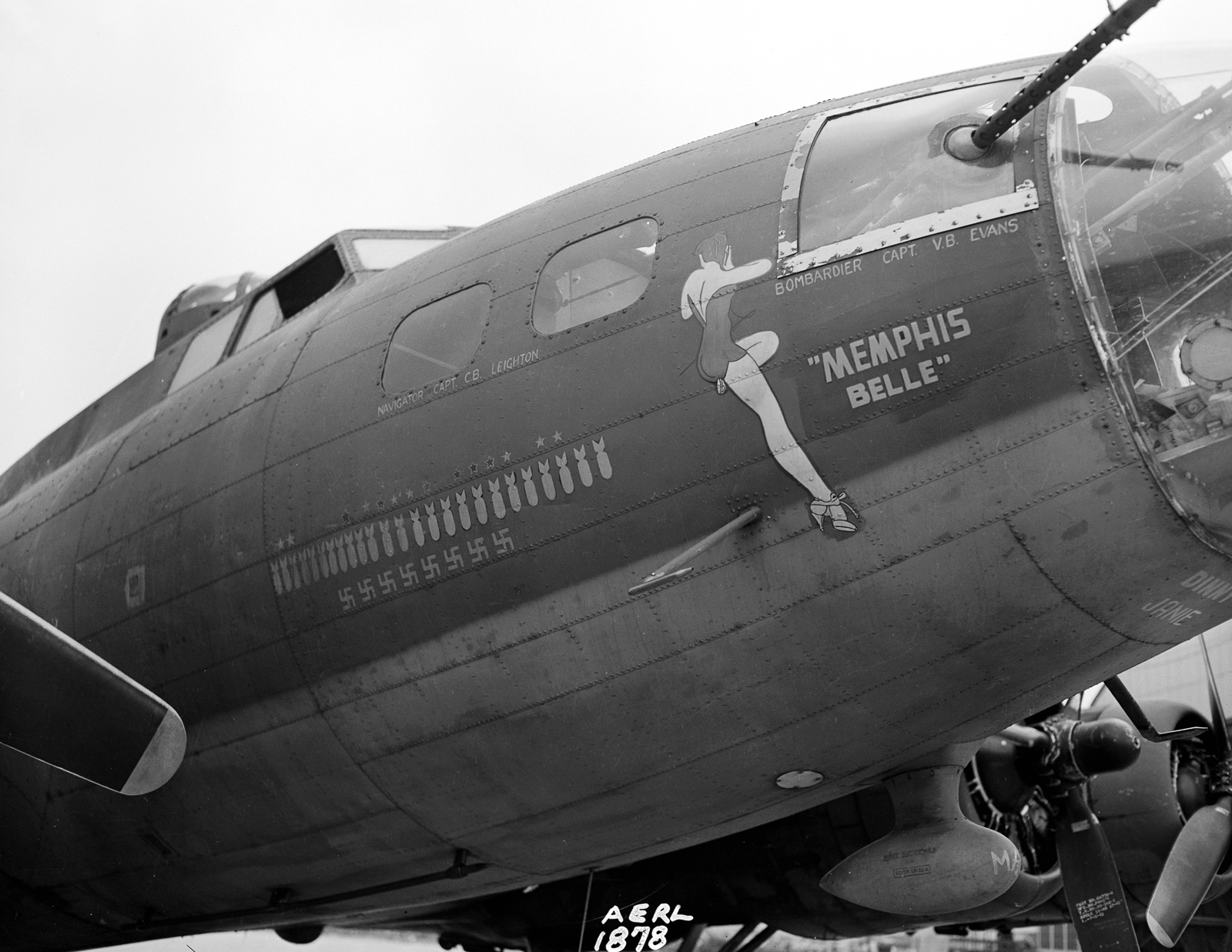 Memphis Belle - A Wartime Photo Essay from N.A.C.A Lewis Field 14 832576