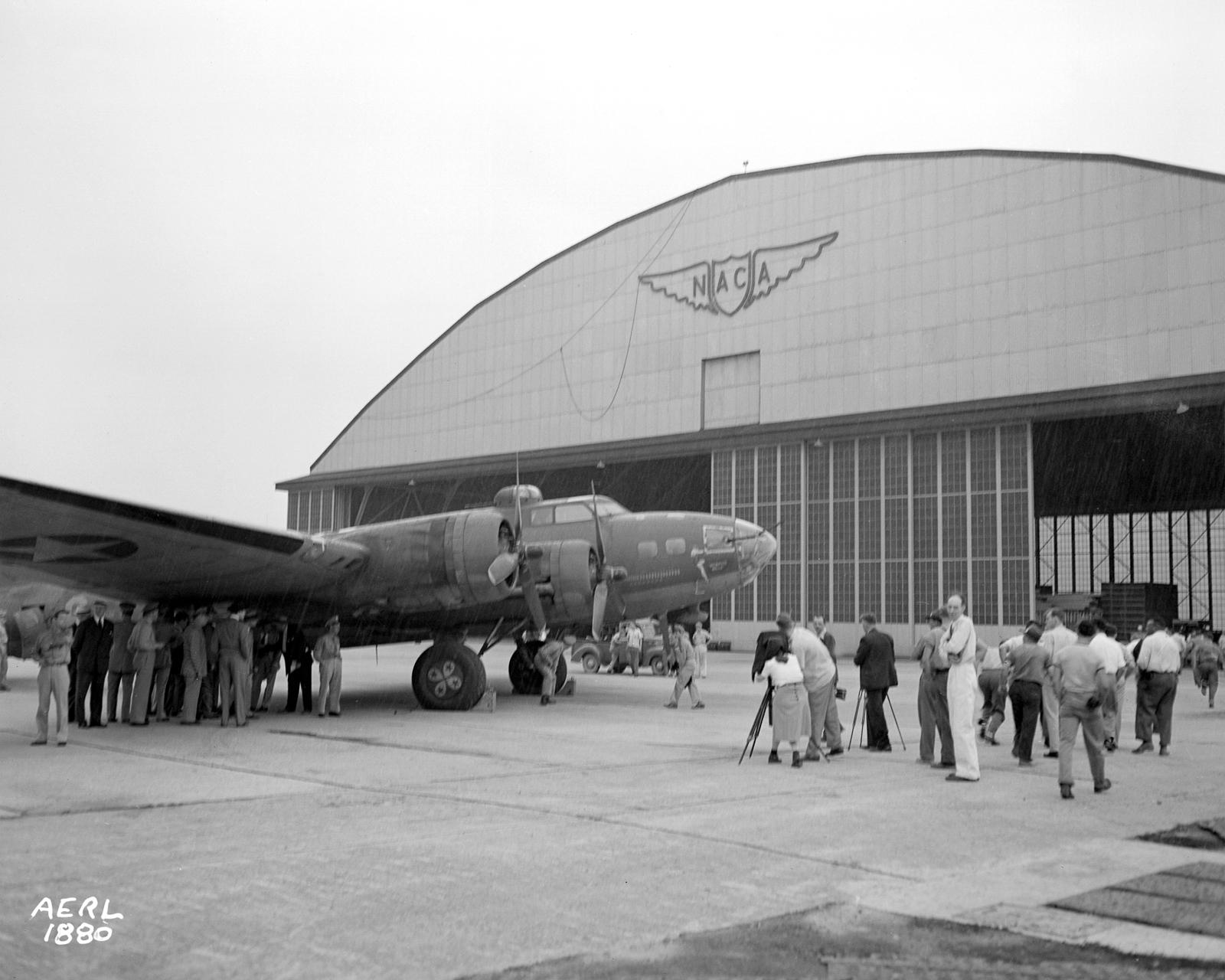 Memphis Belle - A Wartime Photo Essay from N.A.C.A Lewis Field 16 860557