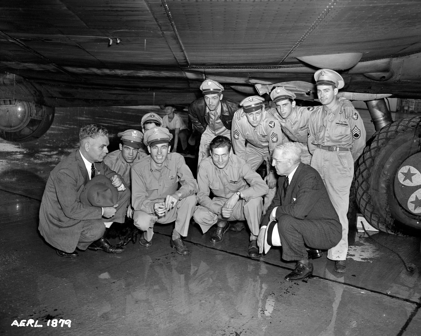 Memphis Belle - A Wartime Photo Essay from N.A.C.A Lewis Field 17 861928