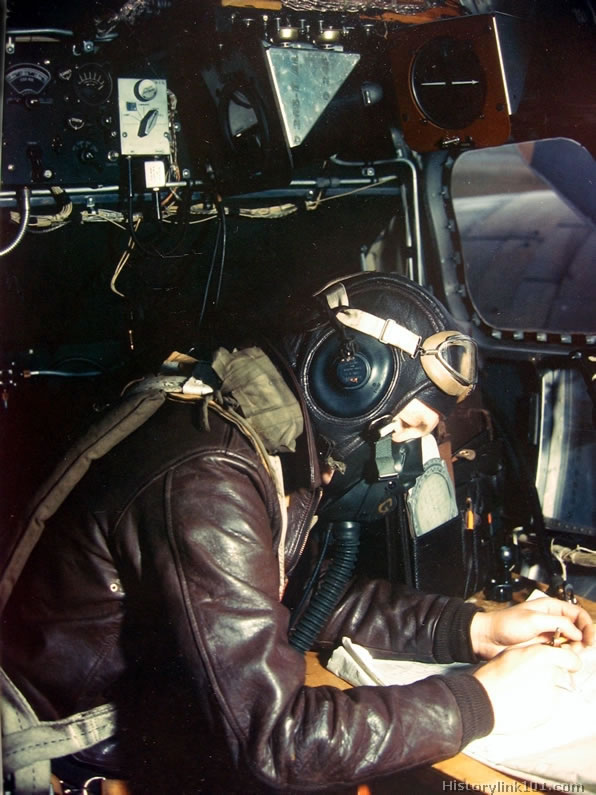 Collector Corner: A Guide to WWII USAAF Flying Helmets 17 8th AF Navigator