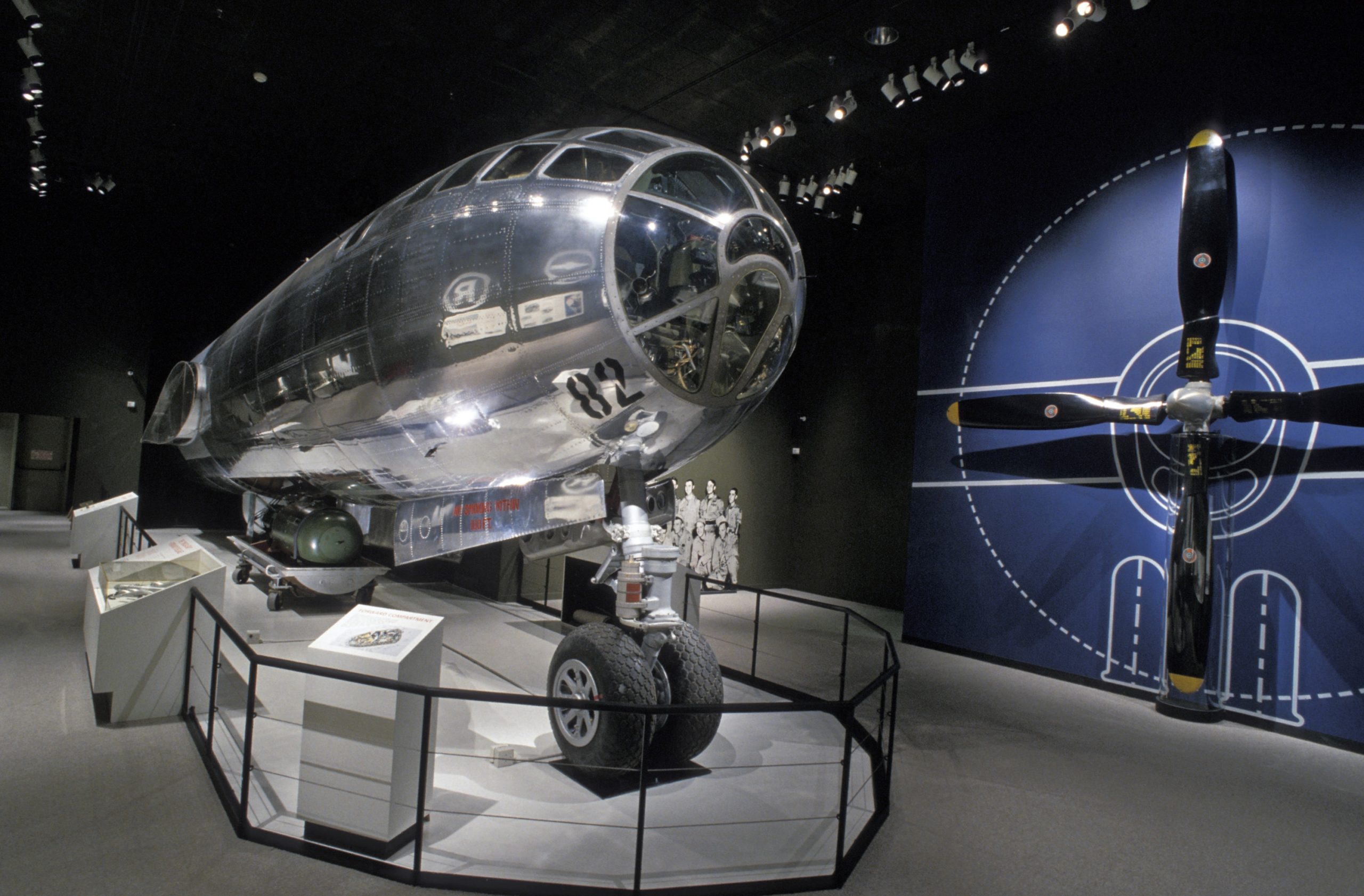 Displaying Controversy: Exhibiting the B-29 Superfortress Enola Gay 27 95 4625h scaled