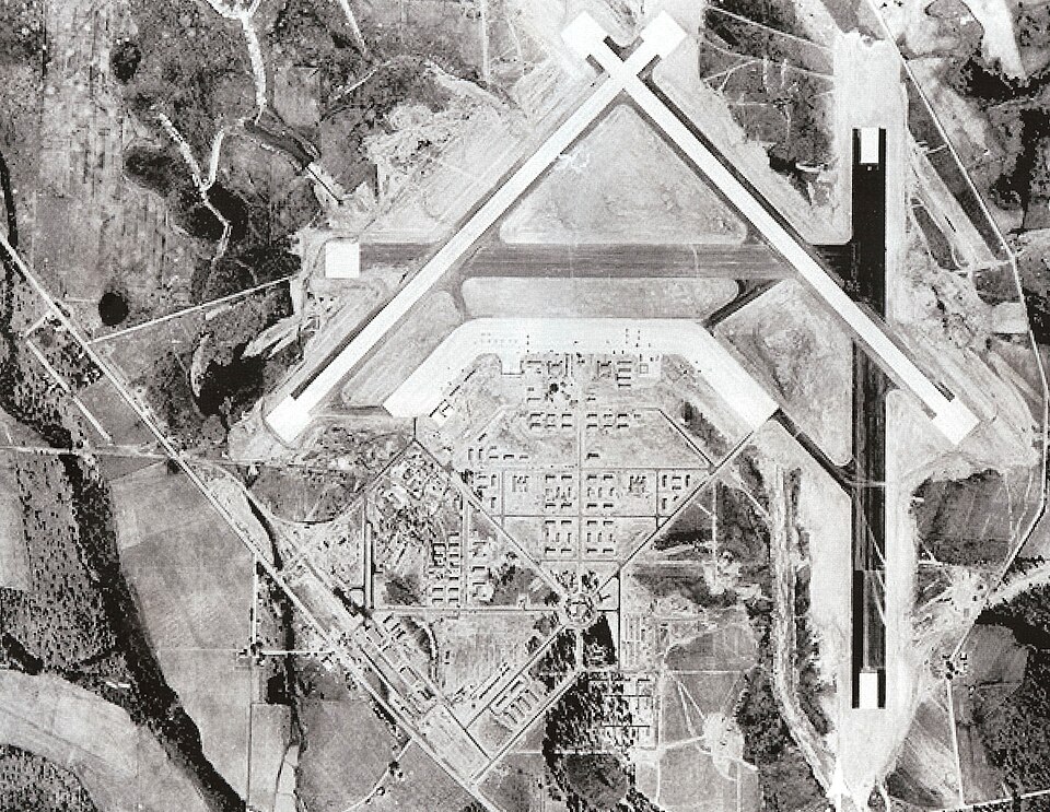 Memorial Day Tribute: Honoring The Almost Forgotten of WWII Flight Training 11 960px Spence Army Airfield Vertical Aireal Photograph