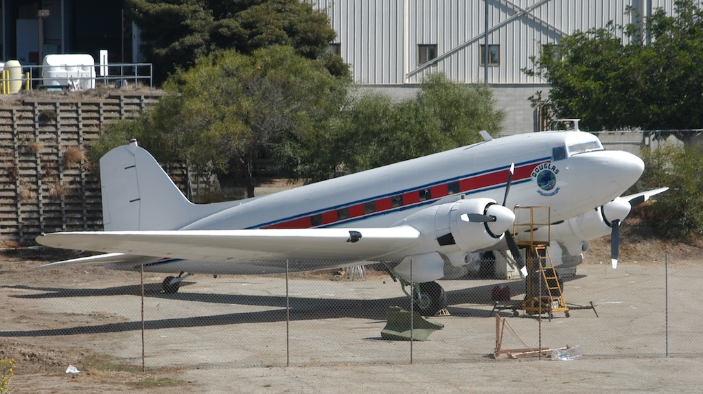 Wings of Wonder: Duggy The DC-3 and The Year That Inspired a Generation 47 9 2005 SpiritofSMO Oct byRonKaplan