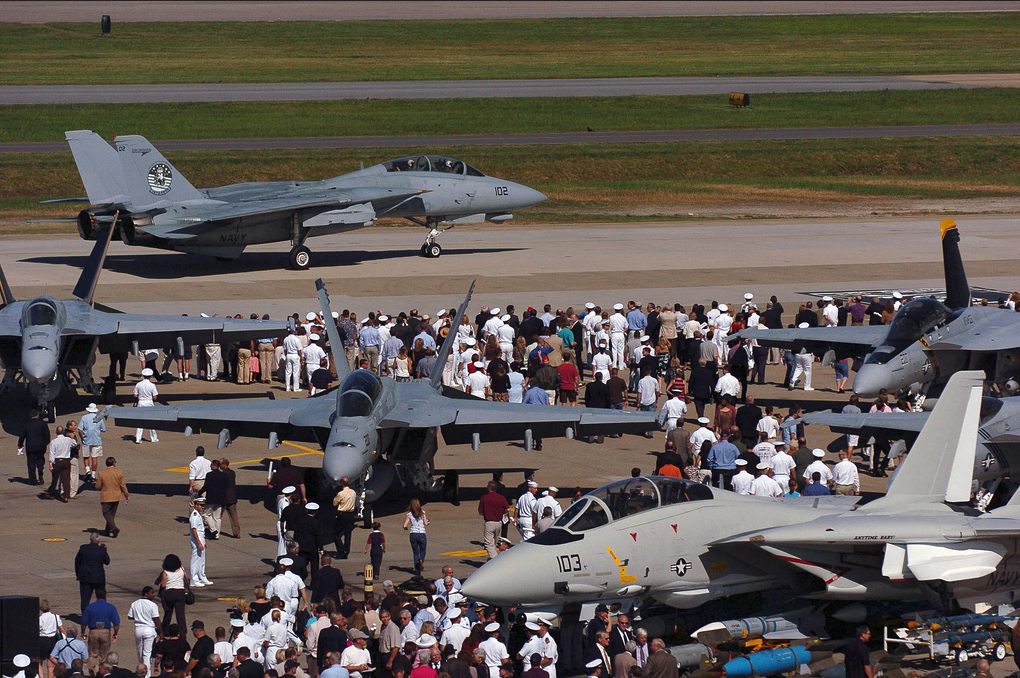Today in Aviation History: Grumman F-14 Tomcat Retires from U.S. Naval Service 14 A crowd gathers to bid farewell to a U.S. Navy F 14 Tomcat aircraft while it taxis down the runway during its final flight ceremony at Naval Air Station Oceana Va. on Sept. 22 2006