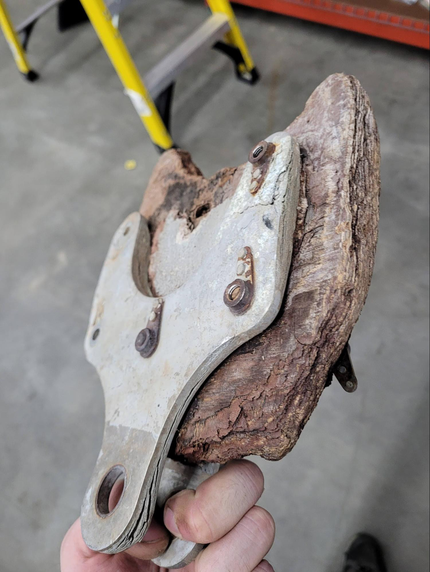 Cadet Air Corps Museum AT-10 Restoration Report – Winter 2024 34 AT 10 Fall 2024 25