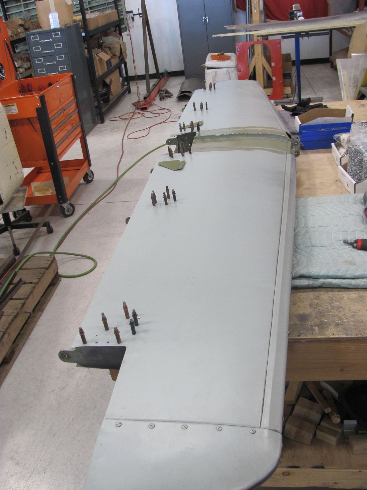 FW-190 First Flight At GossHawk Unlimited!!! 49 Installing doublers on the horizontal stabilizer. (photo via GossHawk Unlimited)