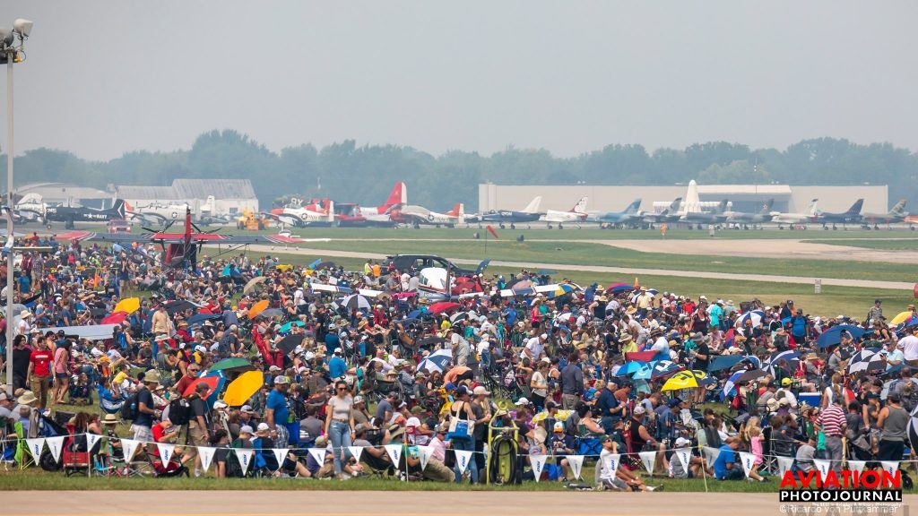 EAA AirVenture Oshkosh 2021 – A Look Back at the Final Stats and Figures 10 Airventure 2021 Crowd and Jet warbirds Ricardo von Puttkammer