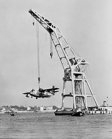 The Unique Shin Meiwa UF-XS: Japan’s Experimental Flying Boat 11 Albatross unloaded at the Konan Plant