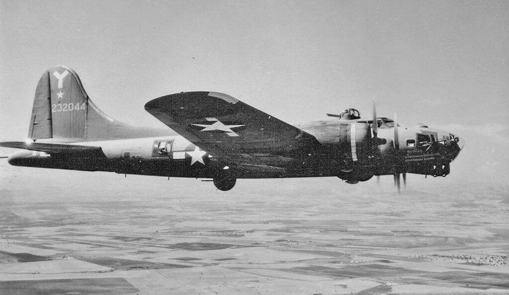 Museum of Aviation Celebrates Its B-17 and 483rd Bombardment Group 19 B 17 Flying Fortress serial number 42 32044 nicknamed Good Deal of the 483rd Bomb Group in flight 1