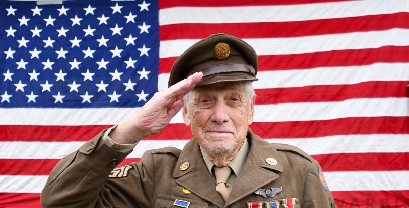 Wartime B-17 Near-Miss With the Washington Monument in December, 1944 12 B 17 Radio Operator Tom Creekmore